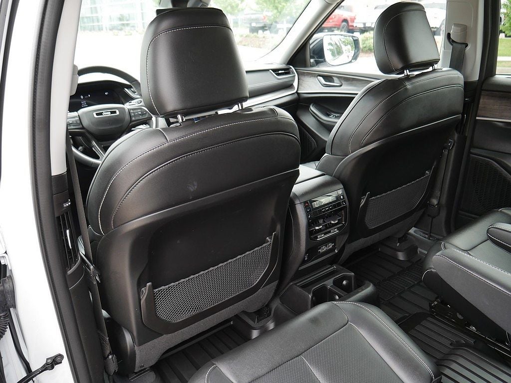 2023 Jeep Grand Cherokee L Limited 4WD