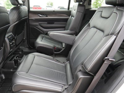 2023 Jeep Grand Cherokee L Limited 4WD