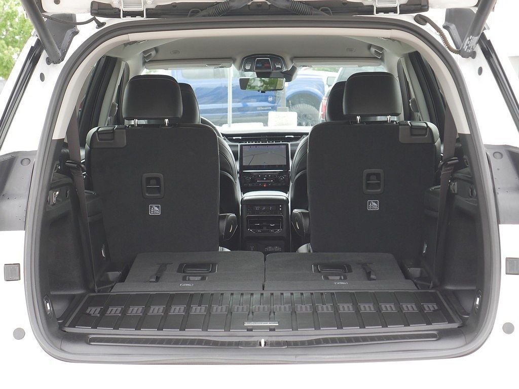 2023 Jeep Grand Cherokee L Limited 4WD