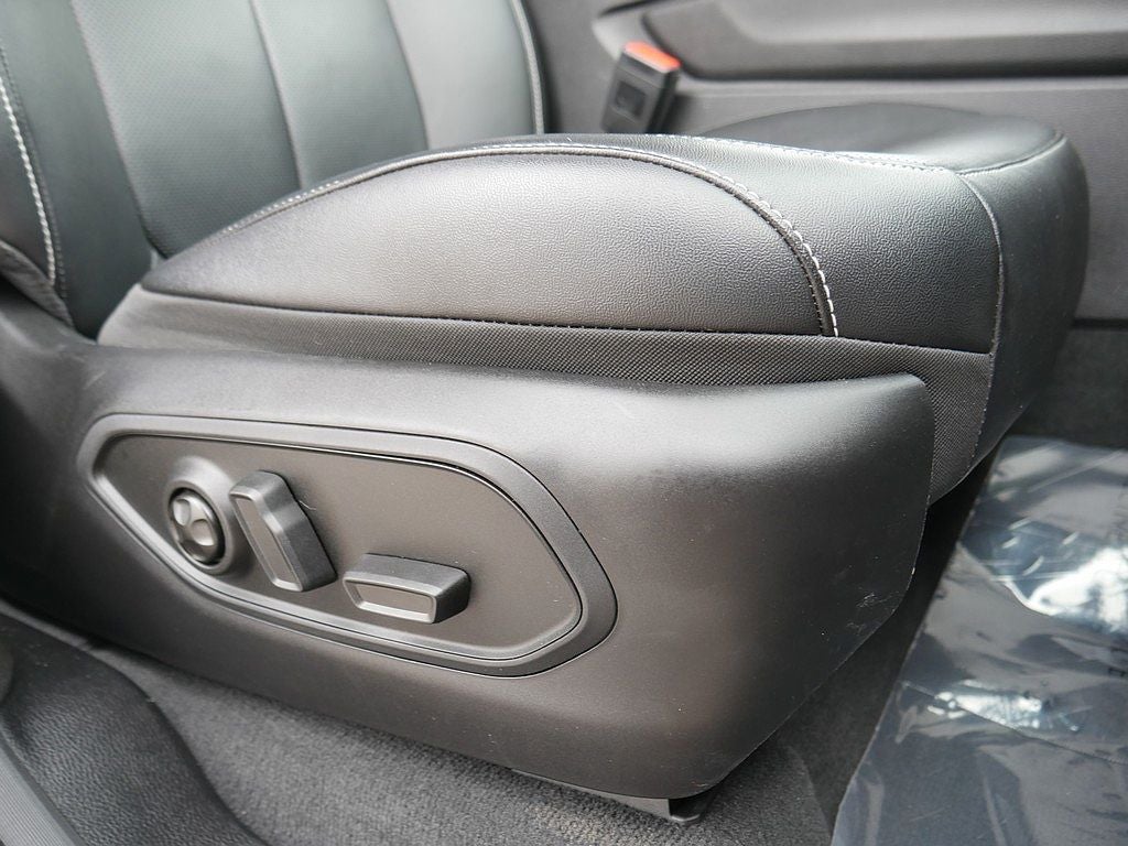2023 Jeep Grand Cherokee L Limited 4WD