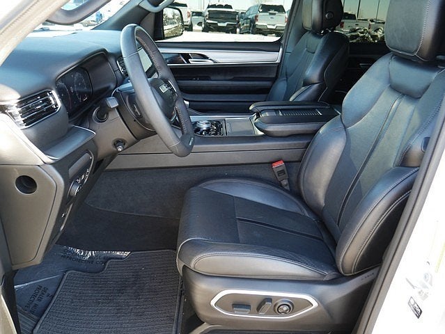 2024 Jeep Wagoneer Series II CARBIDE AWD