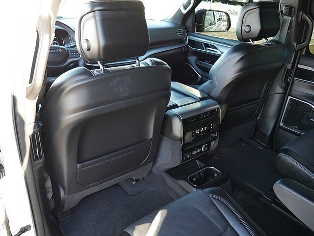 2024 Jeep Wagoneer Series II CARBIDE AWD