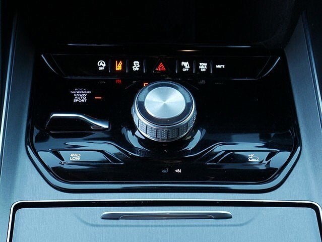 2024 Jeep Wagoneer Series II CARBIDE AWD