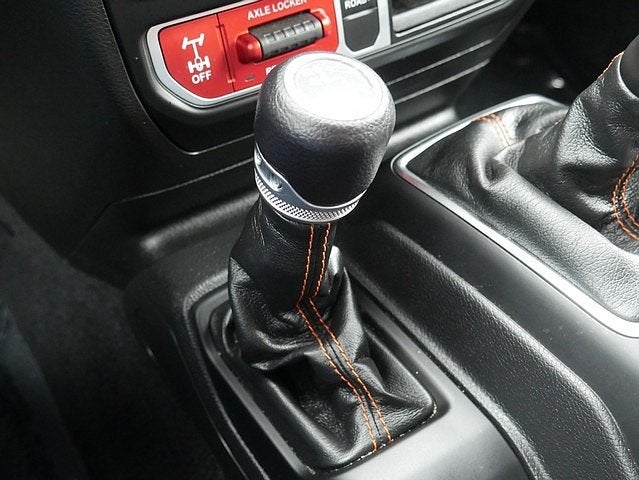 2023 Jeep Gladiator Mojave 6 SP MANUAL