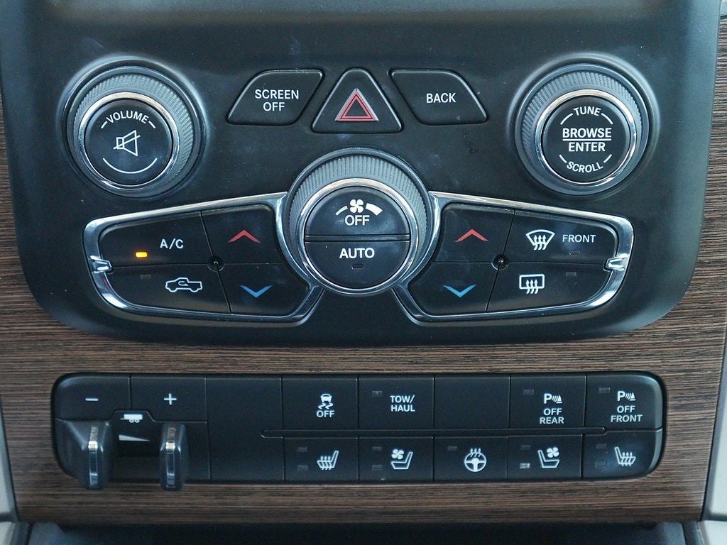 2016 RAM 1500 Laramie CREW 5.7