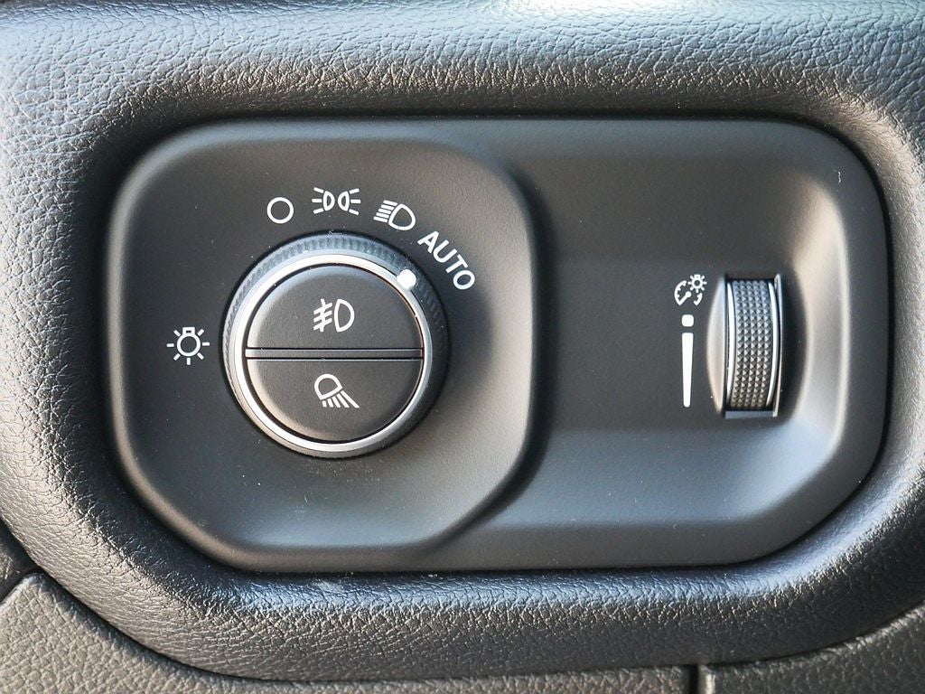 2020 RAM 1500 BIG HORN QUAD CAB 5.7