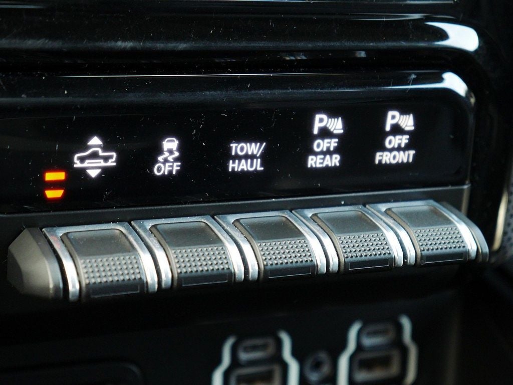 2019 RAM 1500 Limited CREW HEMI