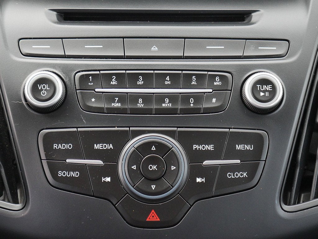 2016 Ford Focus SE Manual trans