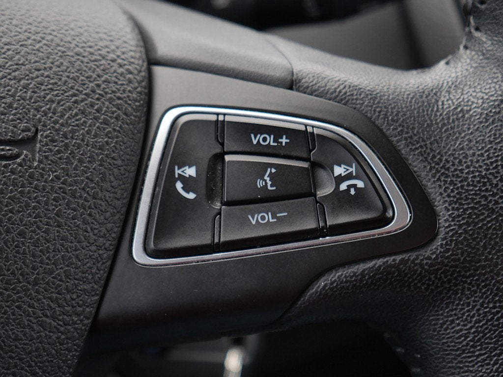 2016 Ford Focus SE Manual trans