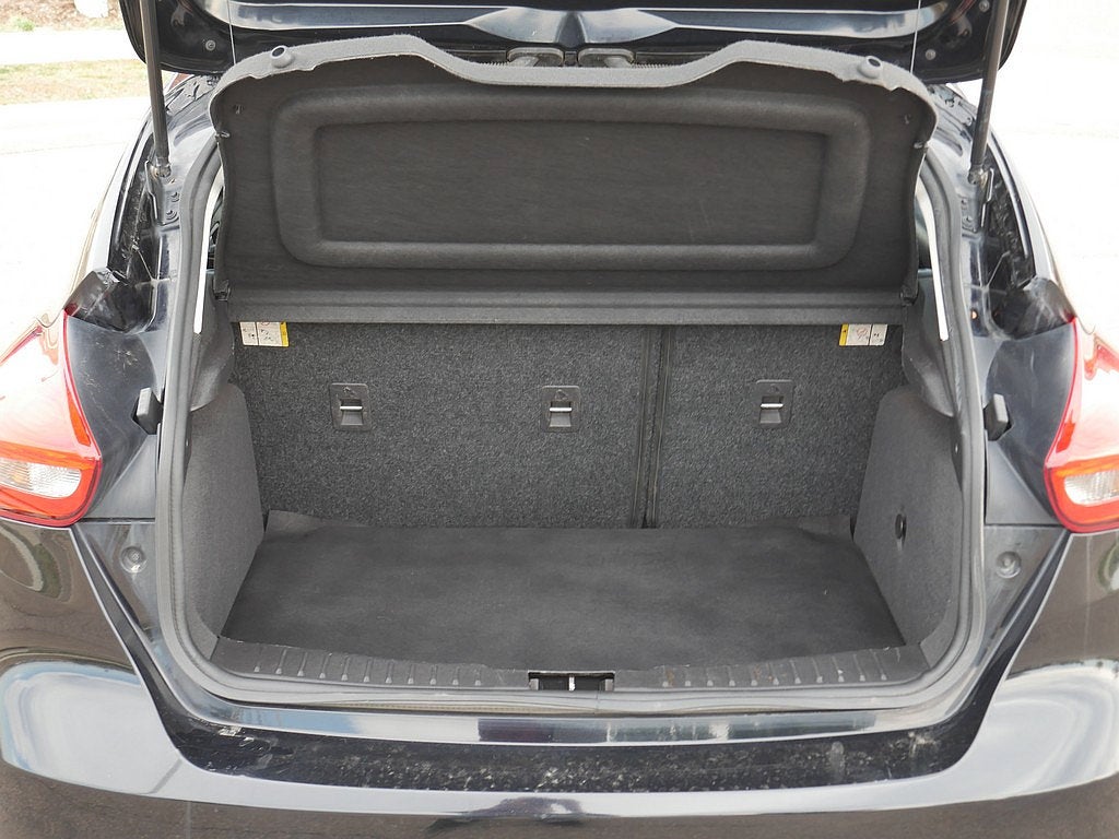 2016 Ford Focus SE Manual trans