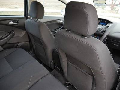 2016 Ford Focus SE Manual trans