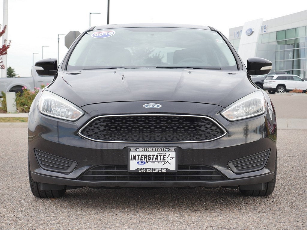 2016 Ford Focus SE Manual trans
