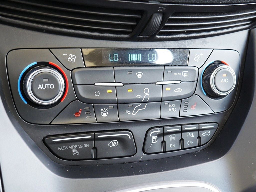 2017 Ford C-Max Energi Titanium