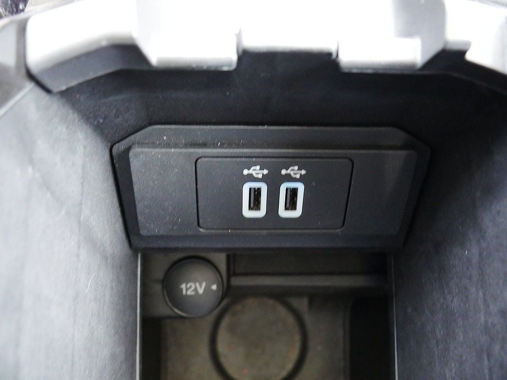 2017 Ford C-Max Energi Titanium