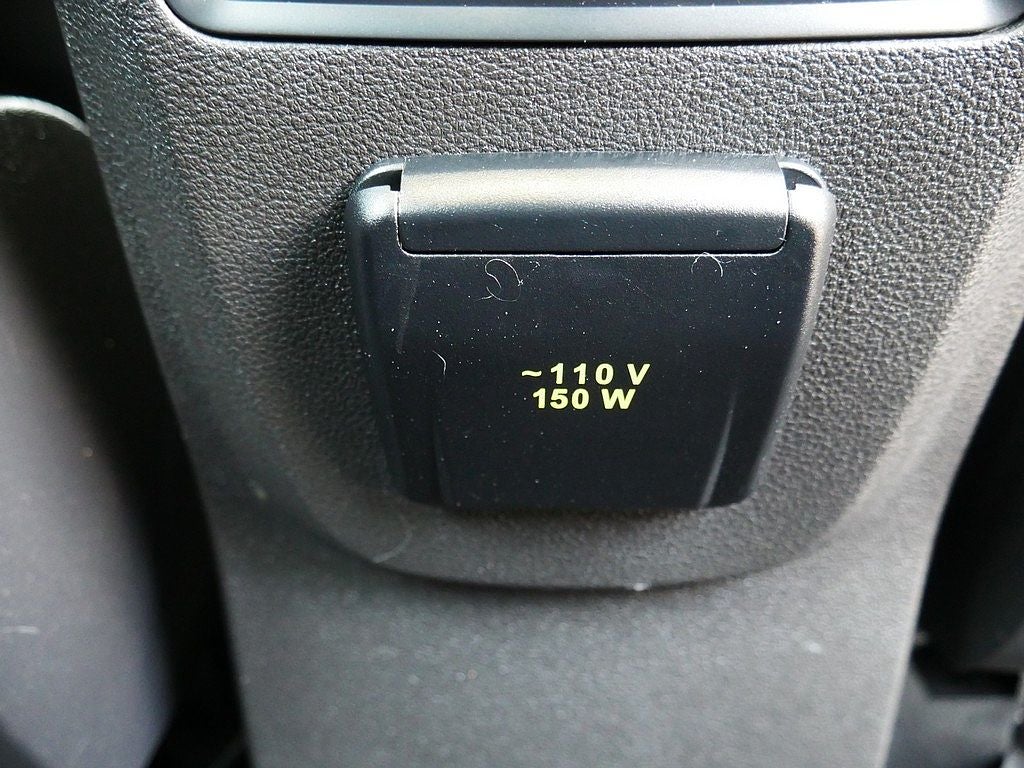 2017 Ford C-Max Energi Titanium
