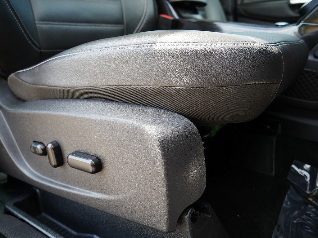 2017 Ford C-Max Energi Titanium