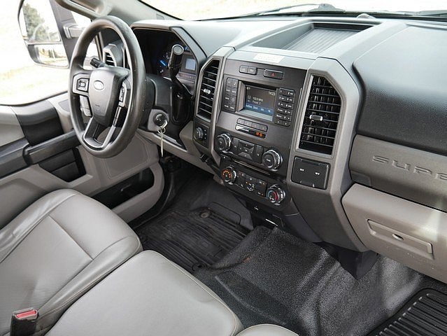 2017 Ford F-550SD XL CREW 6.7