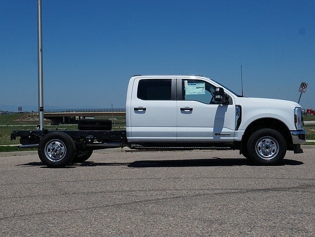 2025 Ford F-350SD XL CAB 4WD