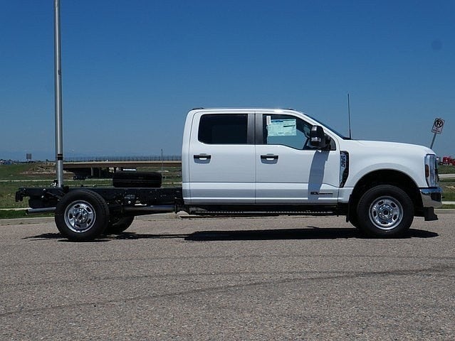2025 Ford F-350SD XL CAB 4WD