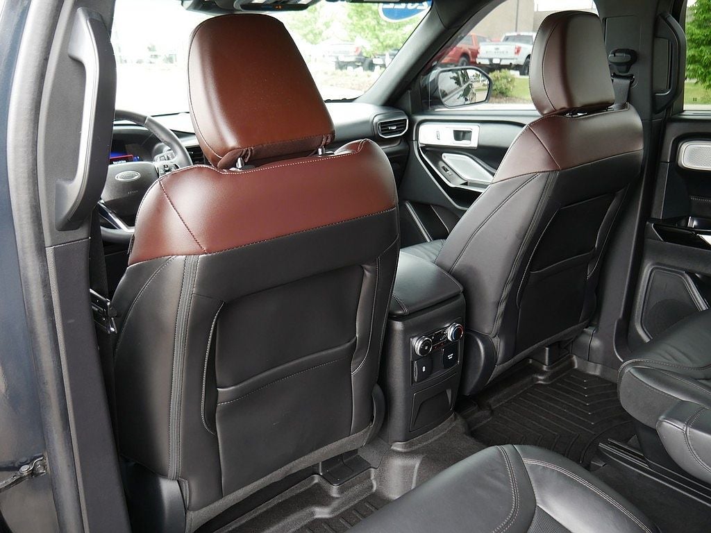 2022 Ford Explorer Platinum AWD