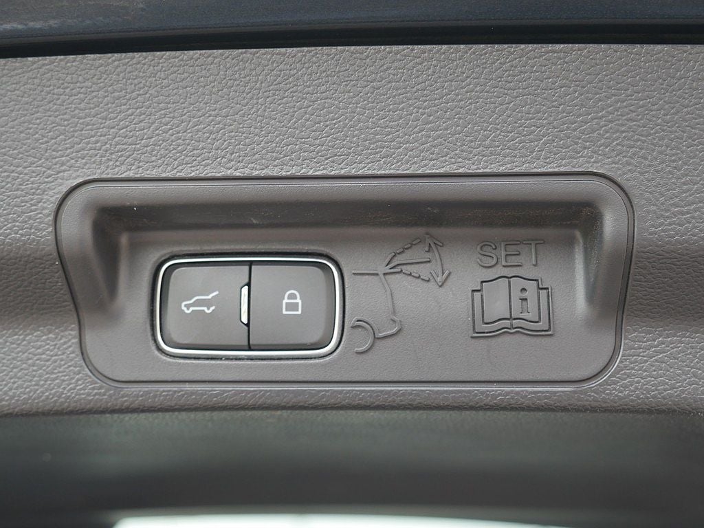 2022 Ford Explorer Platinum AWD