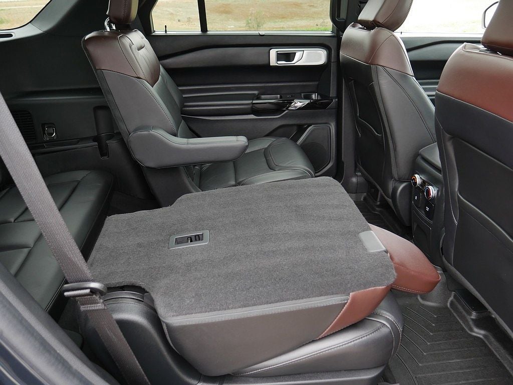 2022 Ford Explorer Platinum AWD