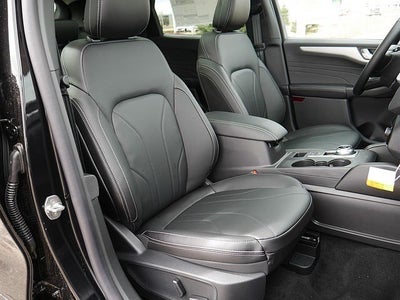 2025 Ford Escape Plug-In Hybrid Base