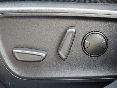 2020 Ford Escape SEL FWD
