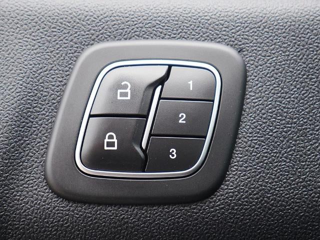 2020 Ford Escape SEL FWD