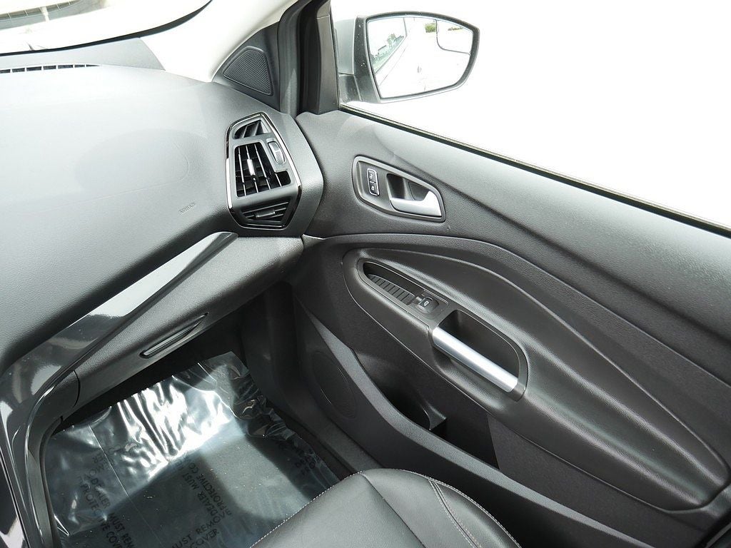 2014 Ford Escape Titanium FWD 2.0
