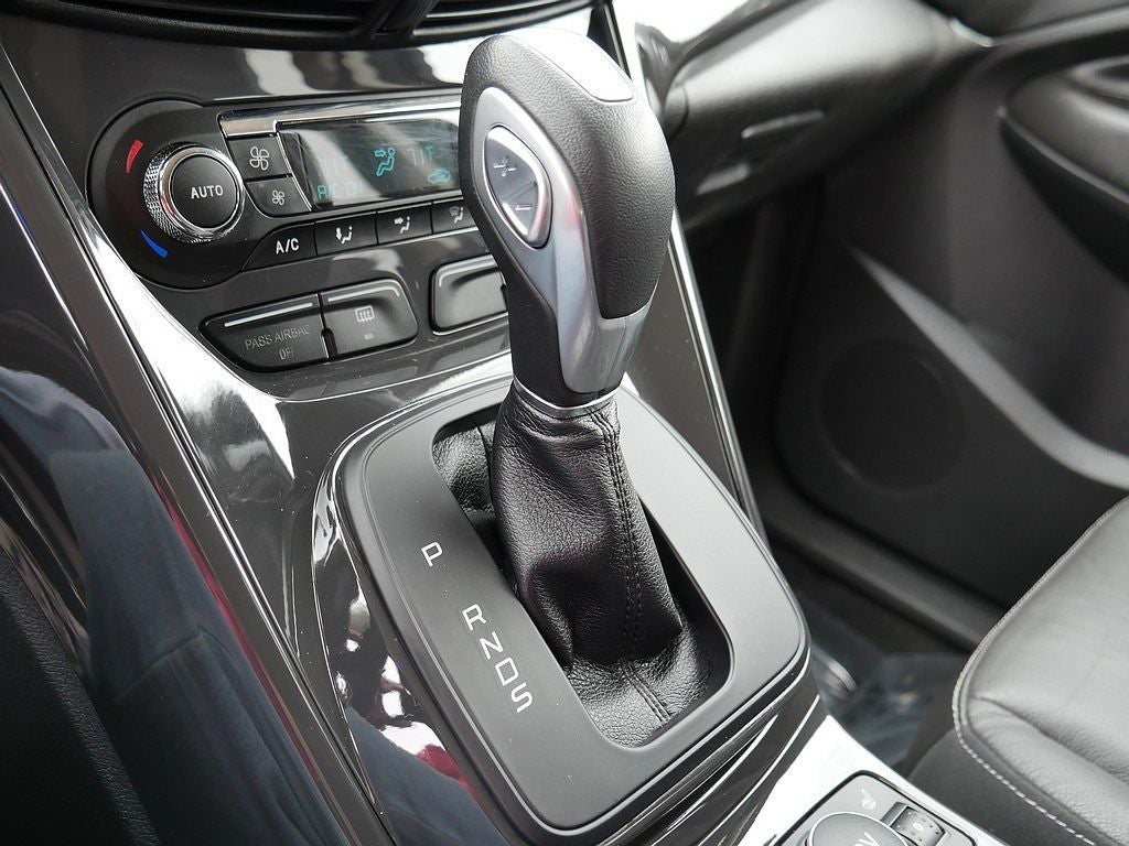 2014 Ford Escape Titanium FWD 2.0