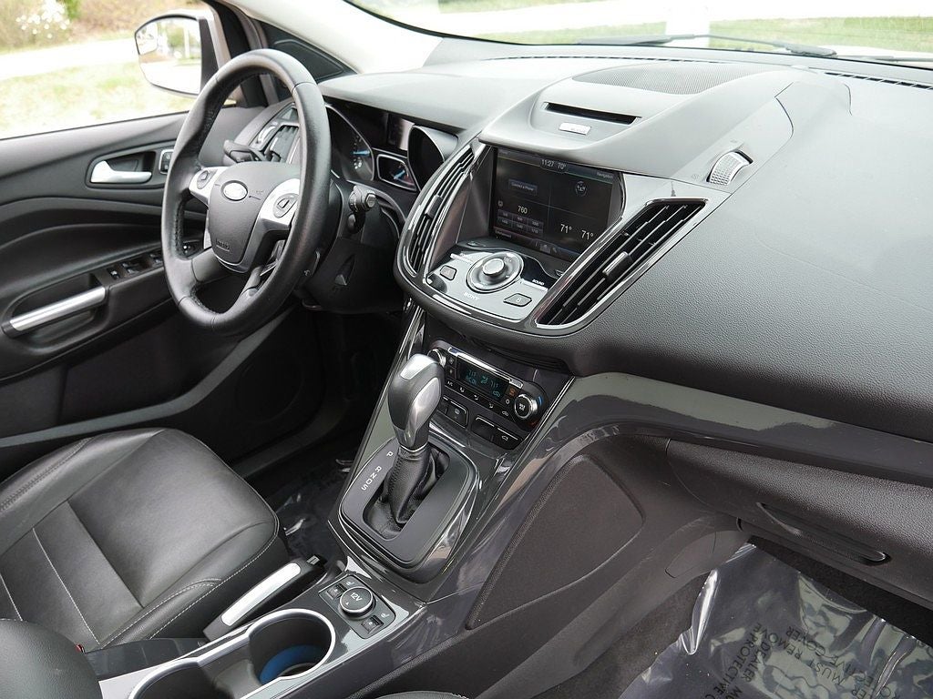 2014 Ford Escape Titanium FWD 2.0
