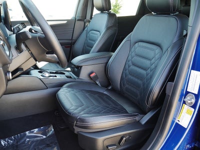 2023 Ford Escape Platinum AWD