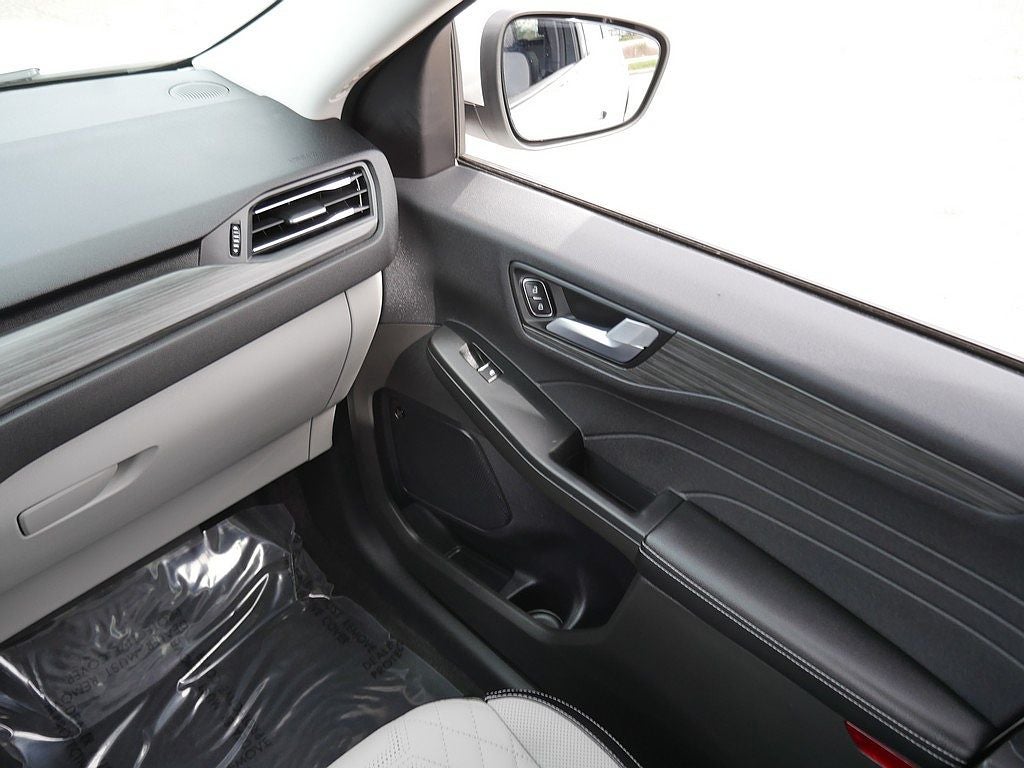 2023 Ford Escape Platinum AWD 2.0