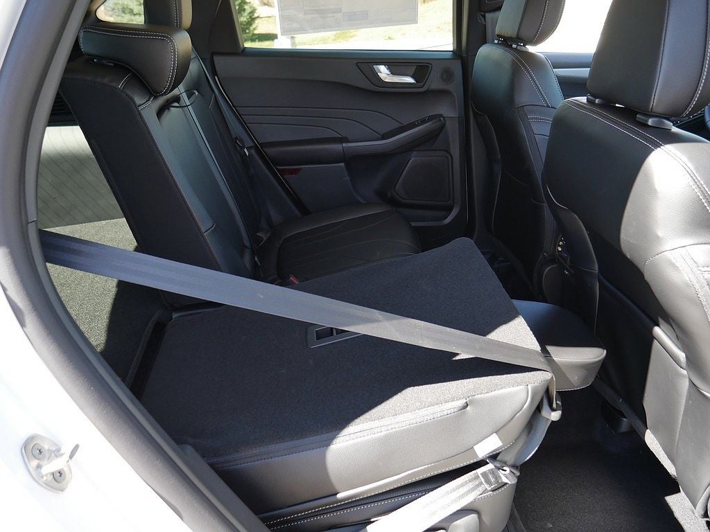 2026 Ford Escape Platinum AWD