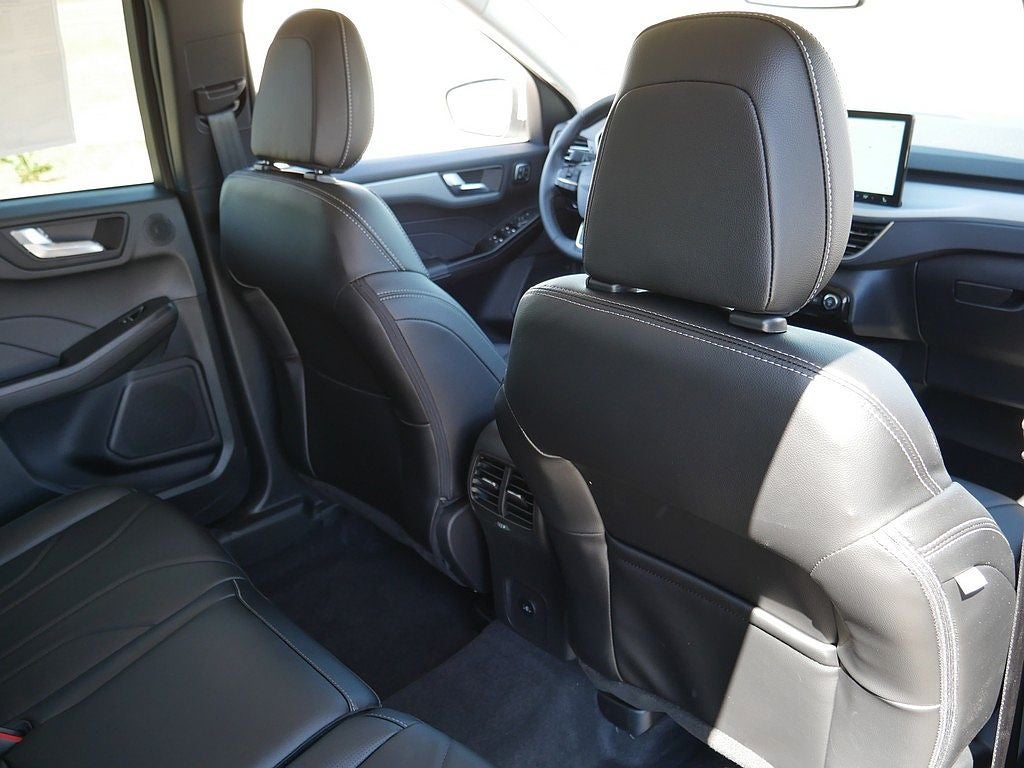 2026 Ford Escape Platinum AWD