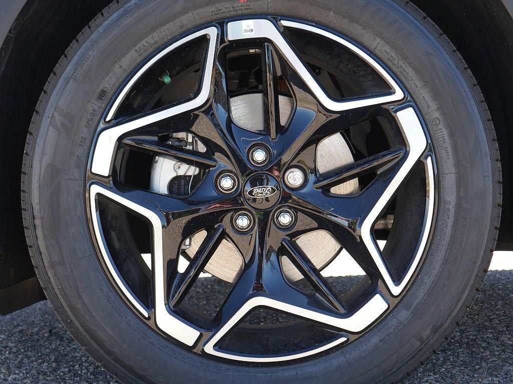 2026 Ford Escape Platinum AWD