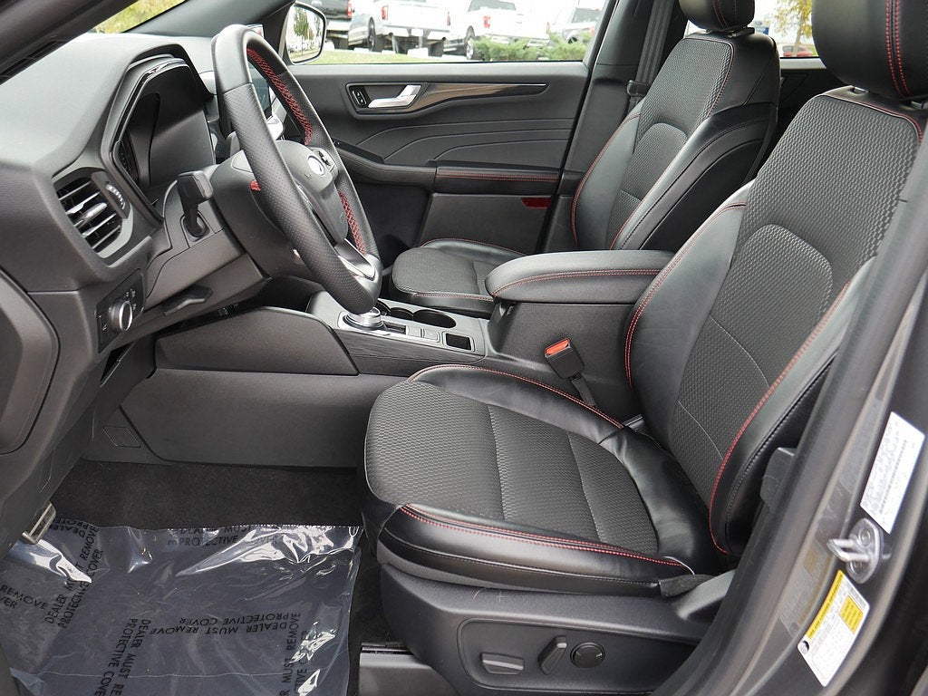 2024 Ford Escape ST-Line AWD