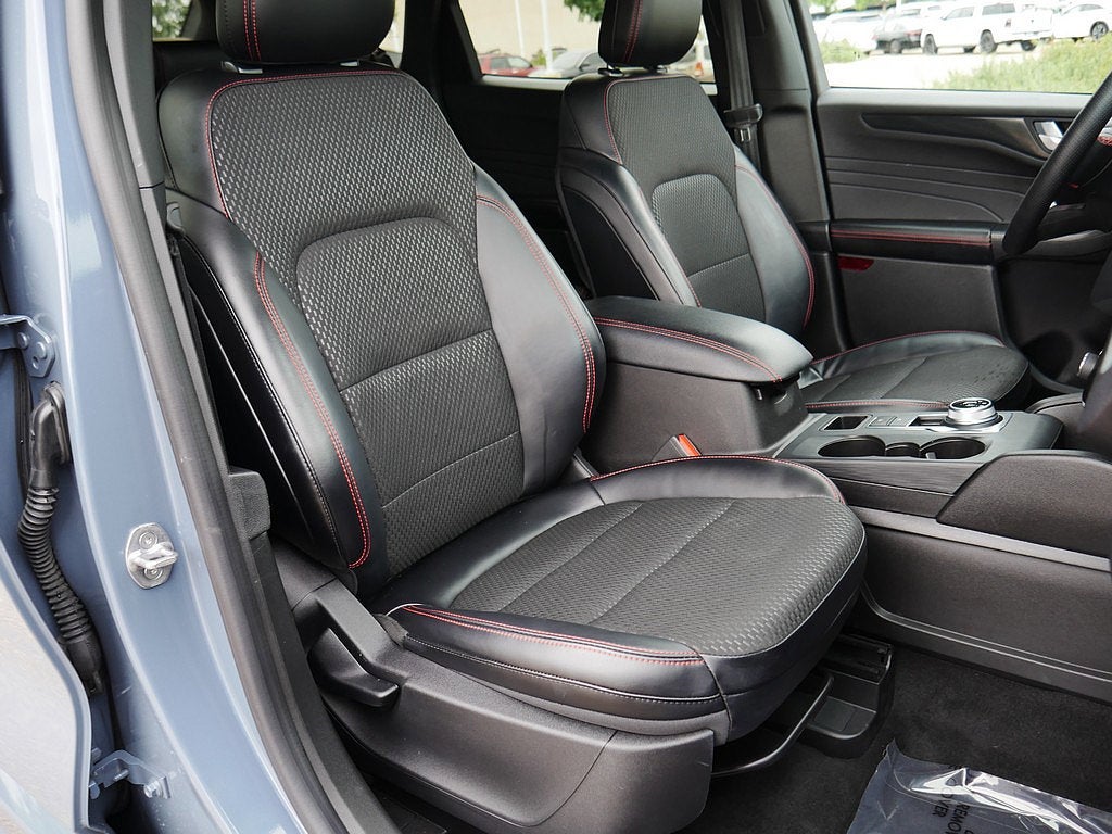 2024 Ford Escape ST-Line AWD