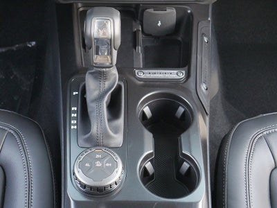 2026 Ford Bronco Outer Banks 4WD