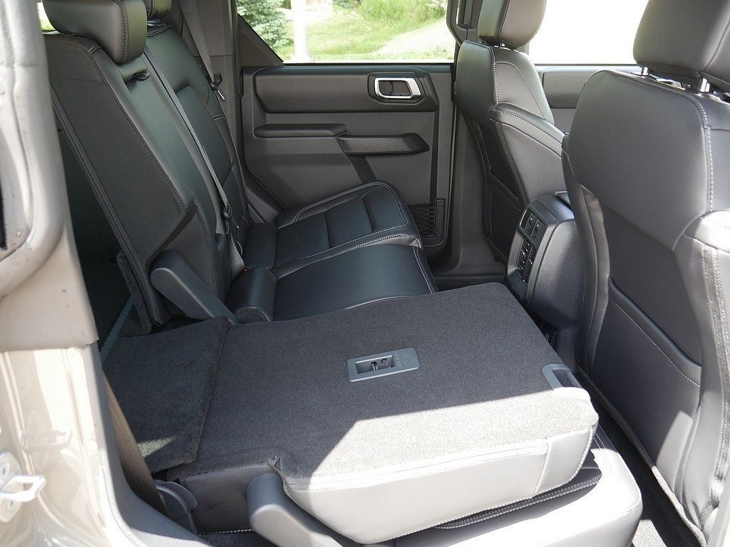 2026 Ford Bronco Outer Banks 4WD
