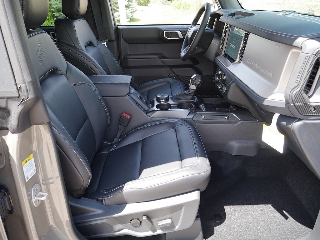 2026 Ford Bronco Outer Banks 4WD
