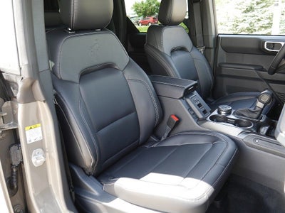 2026 Ford Bronco Outer Banks 4WD