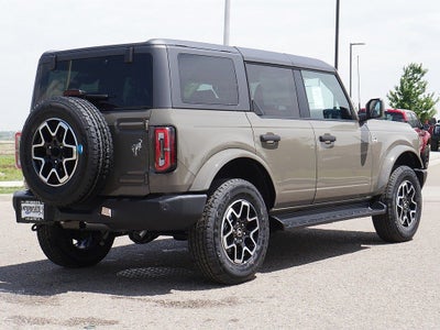 2026 Ford Bronco Outer Banks 4WD
