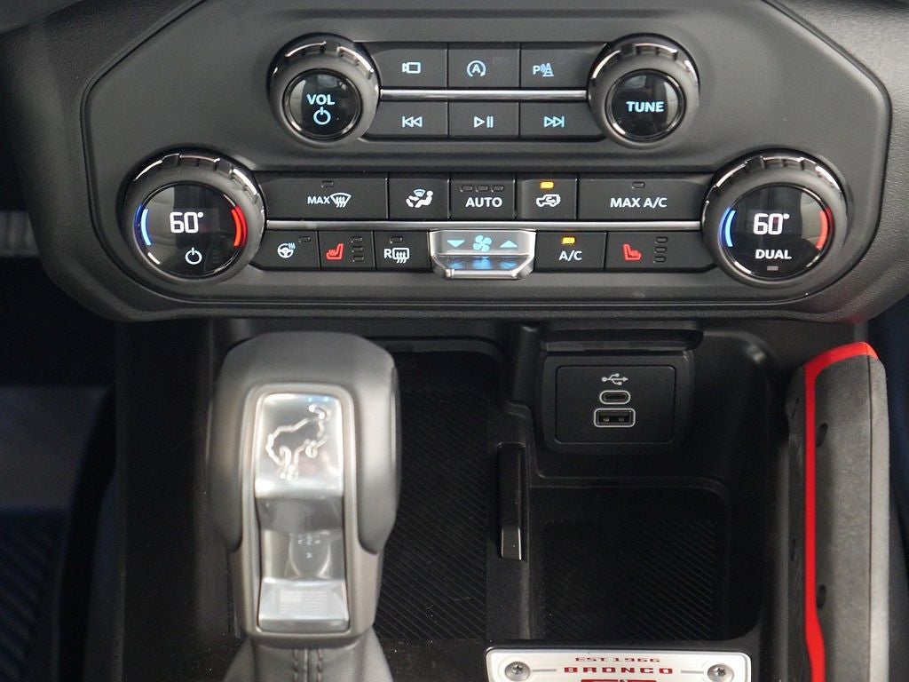 2026 Ford Bronco Outer Banks 60th Anniversary Package