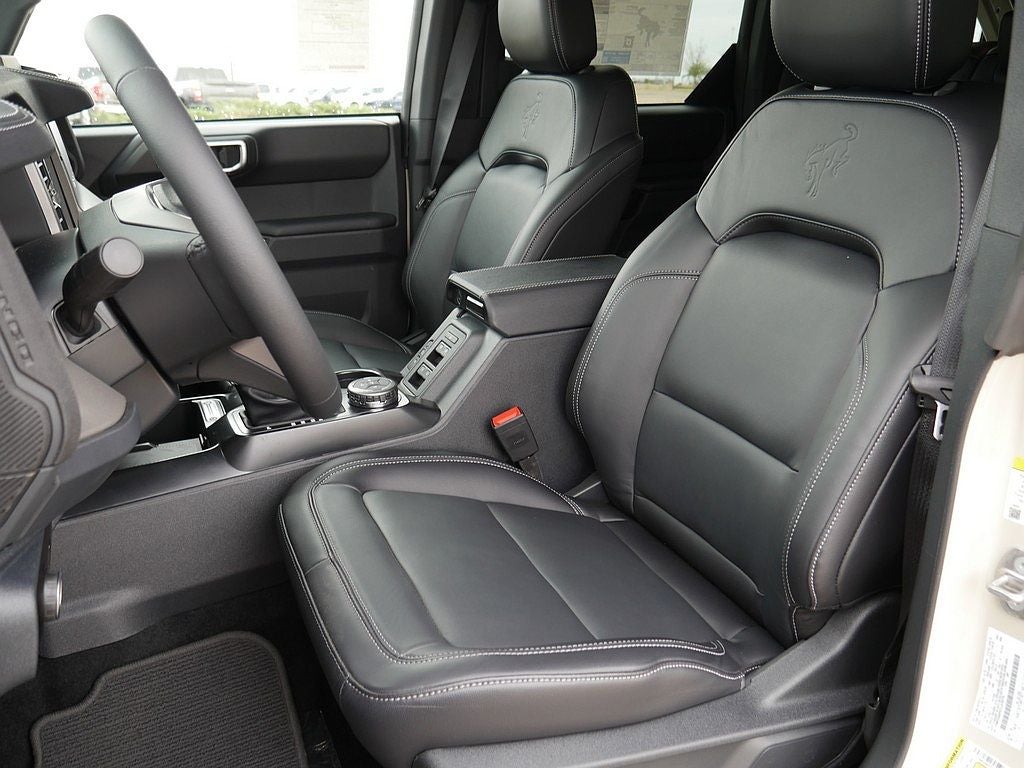 2026 Ford Bronco Outer Banks 4WD