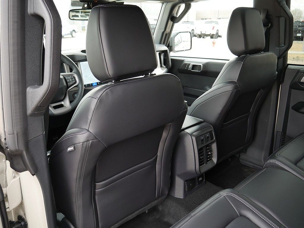 2026 Ford Bronco Outer Banks 4WD