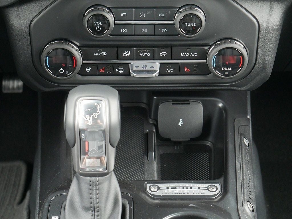 2026 Ford Bronco Outer Banks 4WD