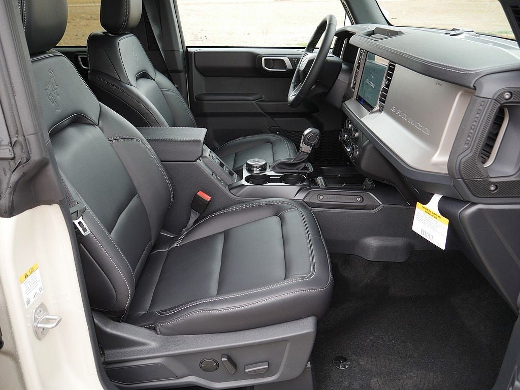 2026 Ford Bronco Outer Banks 4WD