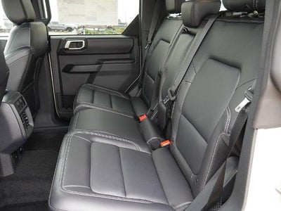 2026 Ford Bronco Outer Banks 4WD